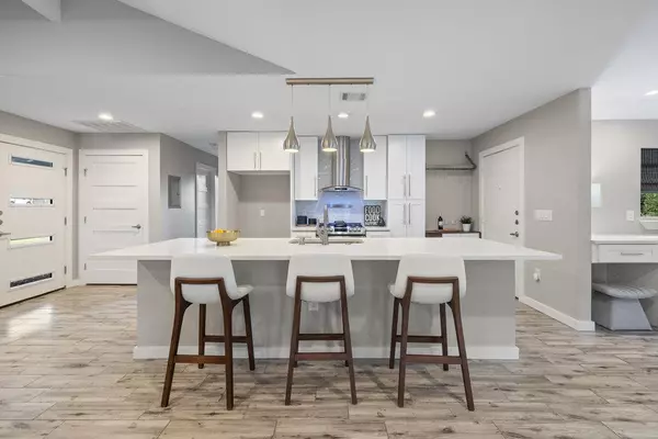 Austin, TX 78723,6102 Thames DR