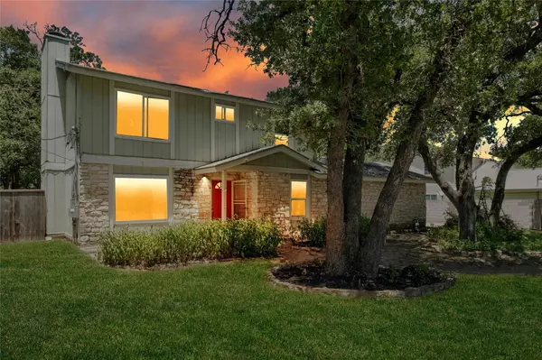 2105 Emerald Isle DR,  Leander,  TX 78641