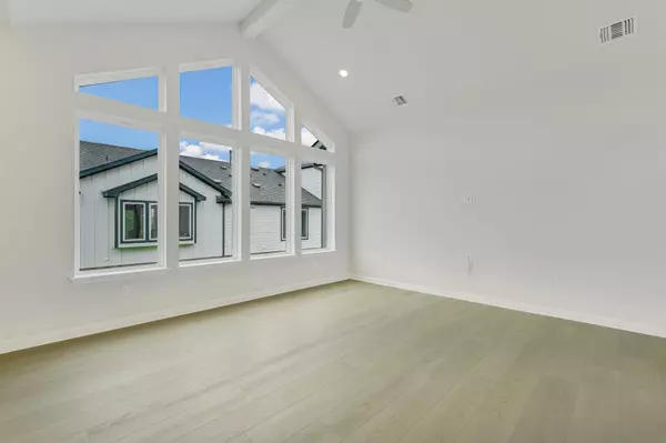 Austin, TX 78744,8512 Dongan DR