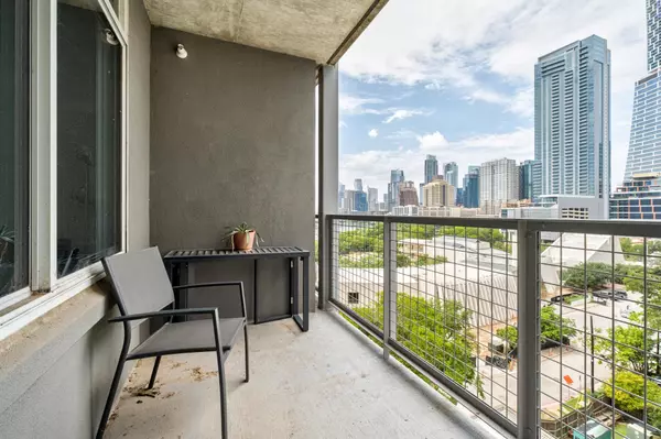 54 Rainey ST #1018, Austin, TX 78701