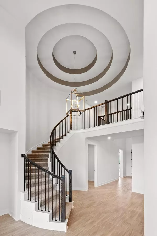 Lago Vista, TX 78645,8105 Royal Mint CV