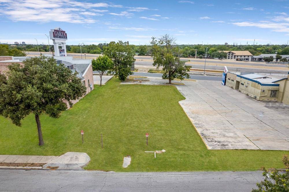 San Antonio, TX 78201,5814 W Interstate 10