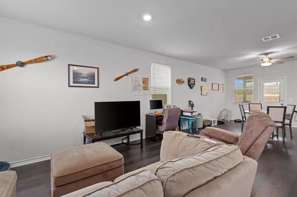 Liberty Hill, TX 78642,753 Long RUN