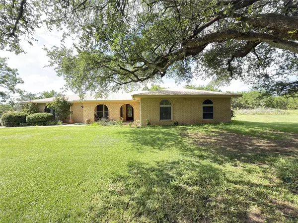 Kempner, TX 76539,659 County Road 4744