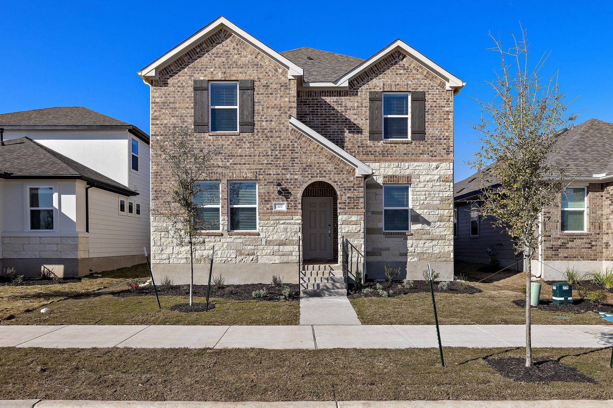 307 Flowers Ave, Hutto, TX 78634