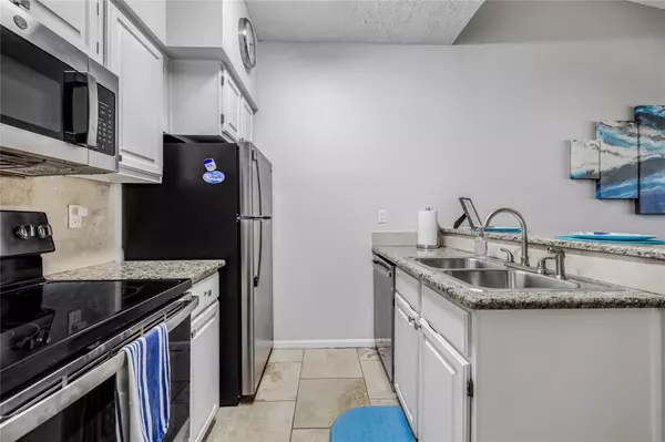 Lago Vista, TX 78645,3404 American DR #3300