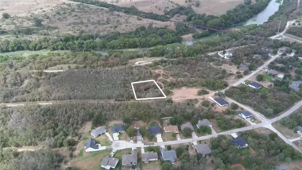 Bastrop, TX 78602,307 Kahana LN