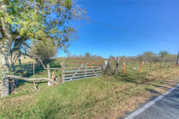 11420 Schriber RD,  Buda,  TX 78610