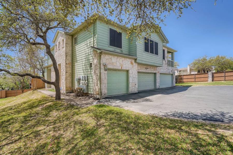 7501 Shadowridge RUN #141, Austin, TX 78749