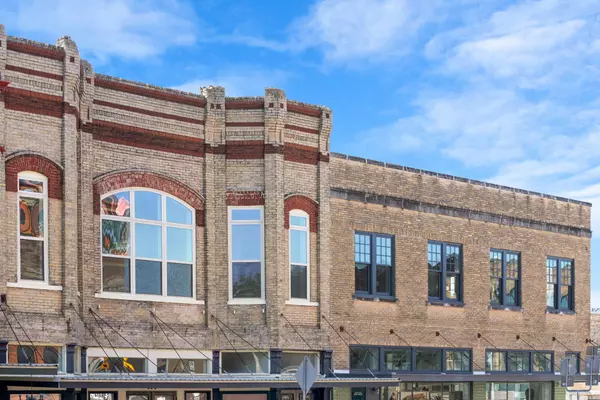 Taylor, TX 76574,102 E 2nd ST #202