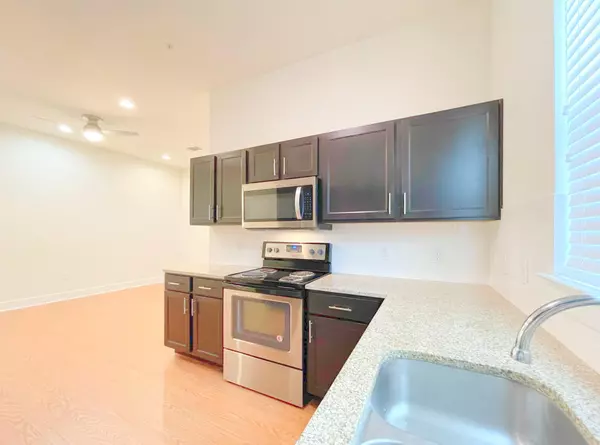 Round Rock, TX 78664,2400 Louis Henna BLVD #103