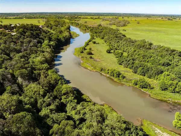 Bastrop, TX 78602,156 Riverwalk LN