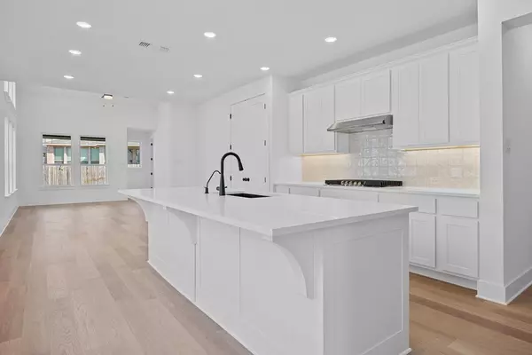 Liberty Hill, TX 78642,420 Dycus BND