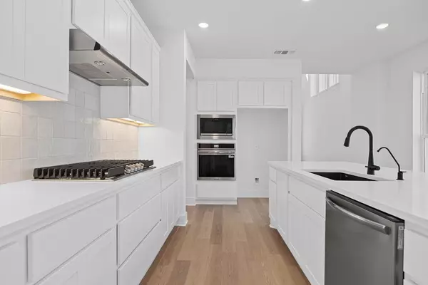 Liberty Hill, TX 78642,420 Dycus BND