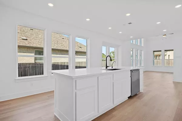 Liberty Hill, TX 78642,420 Dycus BND