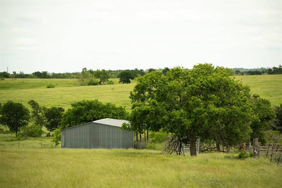 1716 CR 469, Coupland, TX 78615