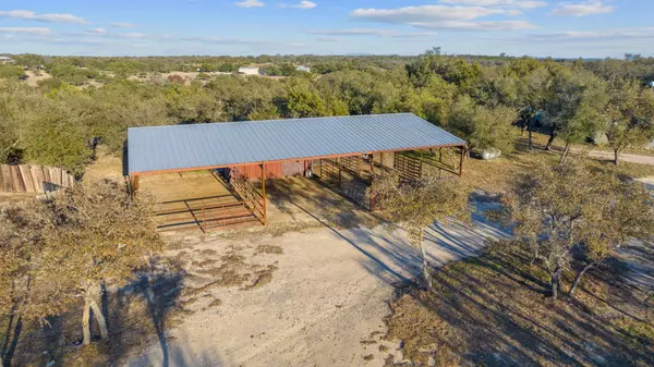 Round Mountain, TX 78663,395 Sendero