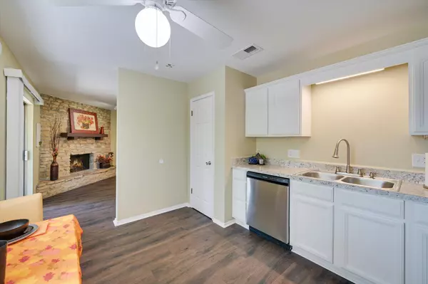 Round Rock, TX 78664,903 Rolling Green CIR