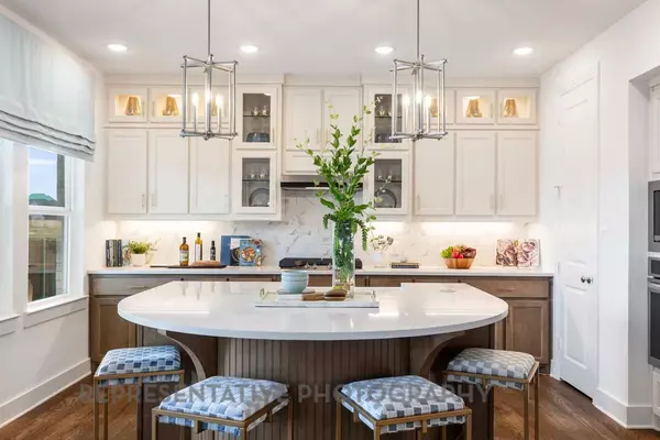 Austin, TX 78744,8704 Peristyle DR