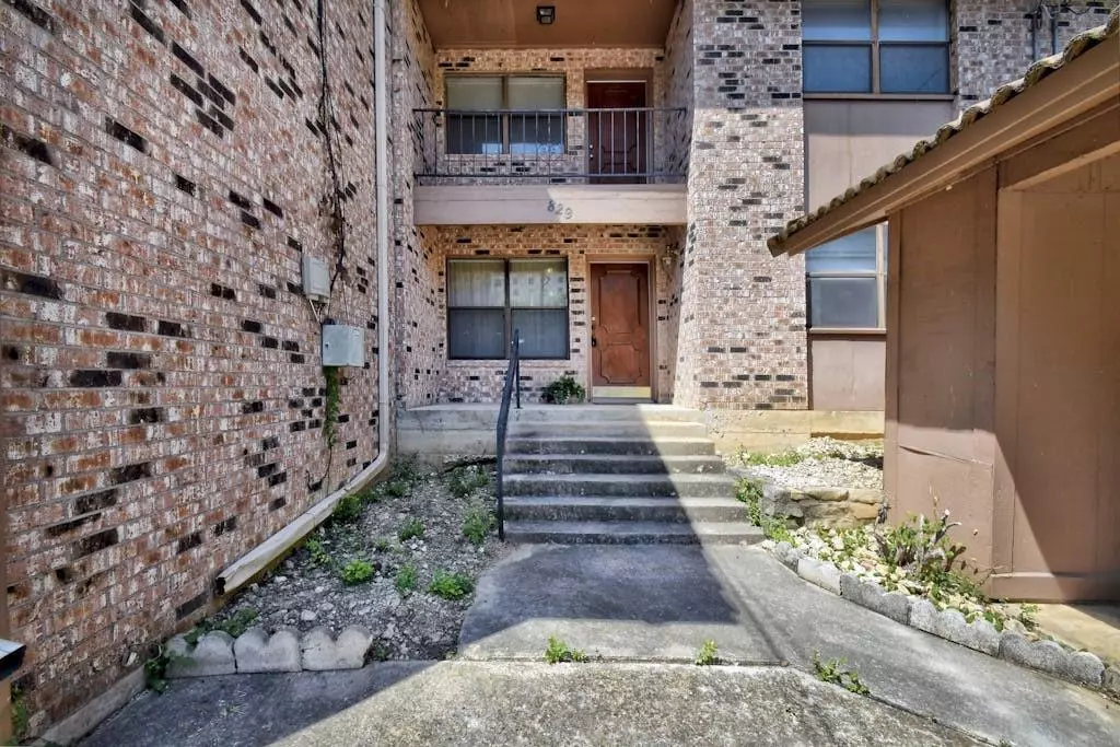 San Marcos, TX 78666,829 Old Ranch Road 12