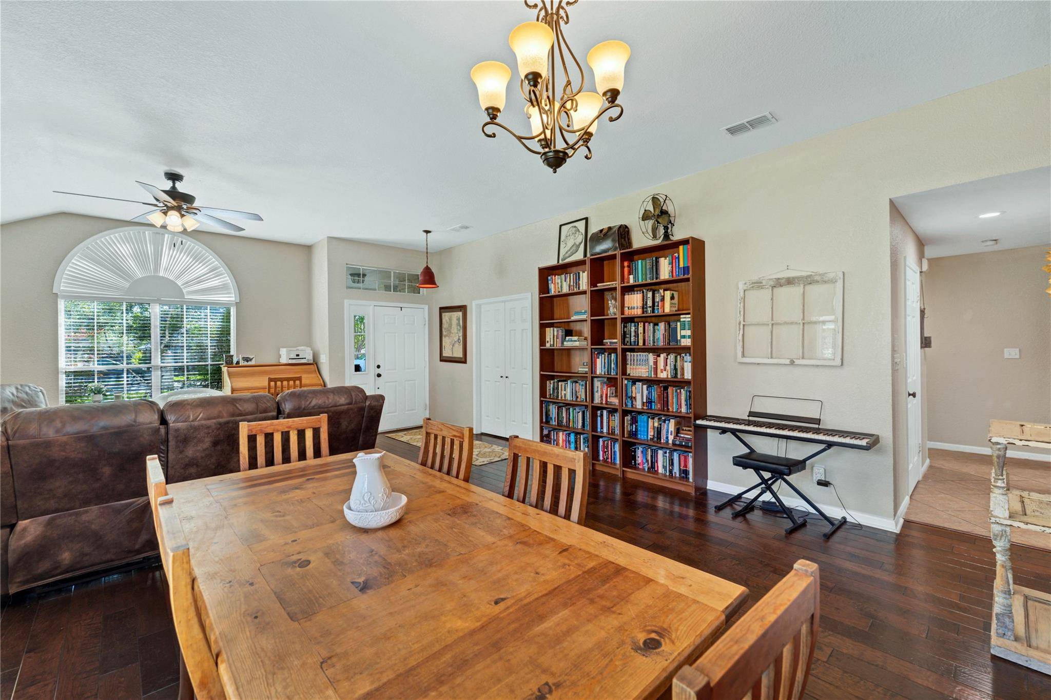 New Braunfels, TX 78130,1274 Fox Glen RD