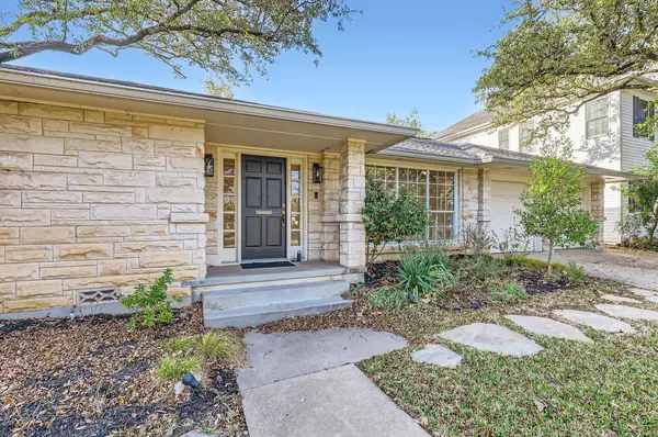 1904 Robinhood TRL, Austin, TX 78703