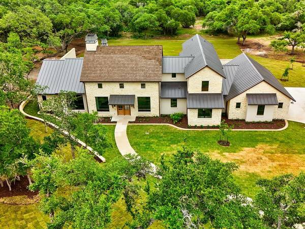 321 Flatcreek TRL, Wimberley, TX 78676