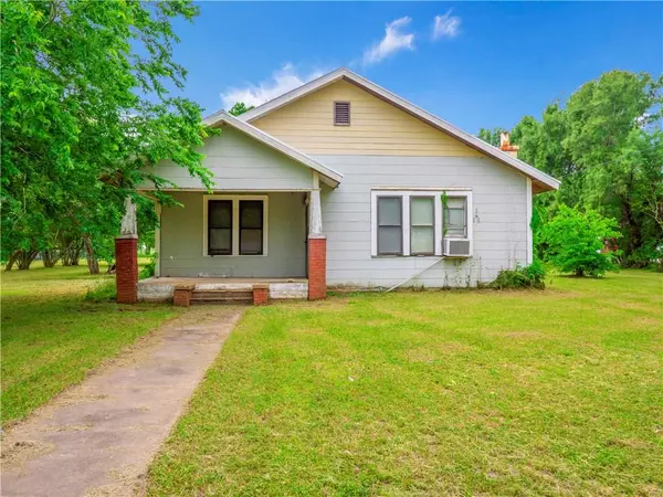 Luling, TX 78648,431 W Austin ST