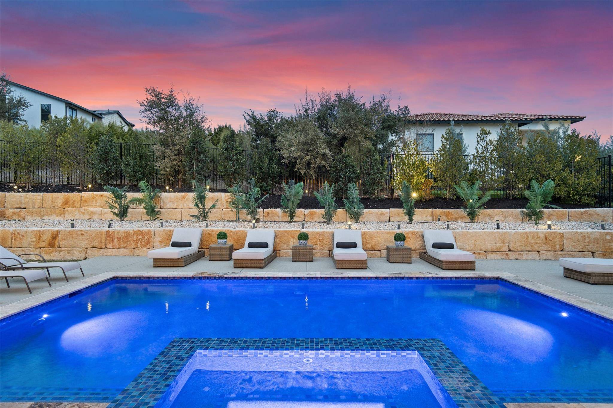 411 Ringtail Stream DR, Austin, TX 78738