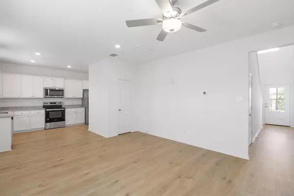 Jarrell, TX 76537,204 Carmel Canyon TRL