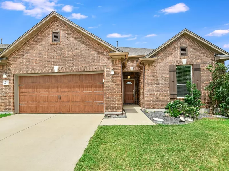 1501 Uhland DR, Leander, TX 78641