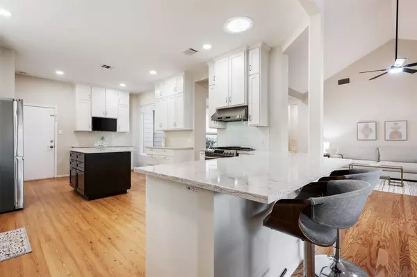 2206 Toulouse DR,  Austin,  TX 78748