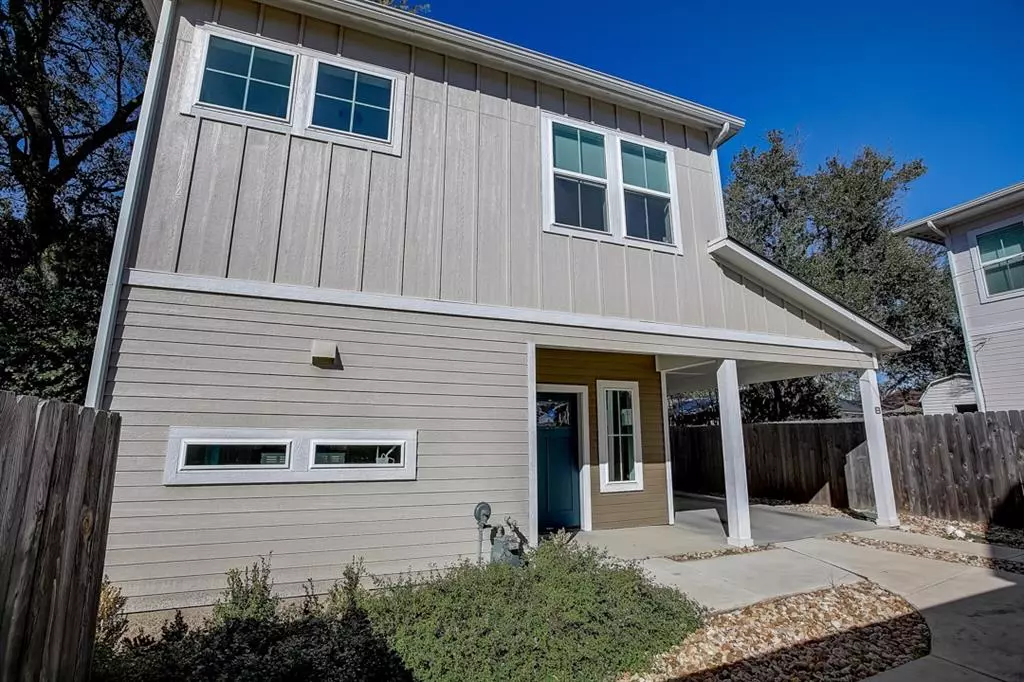 Austin, TX 78702,3012 E 14th 1/2 ST