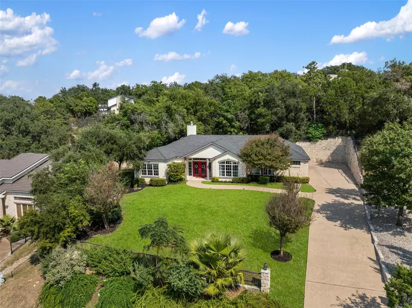 914 Challenger, Lakeway, TX 78734