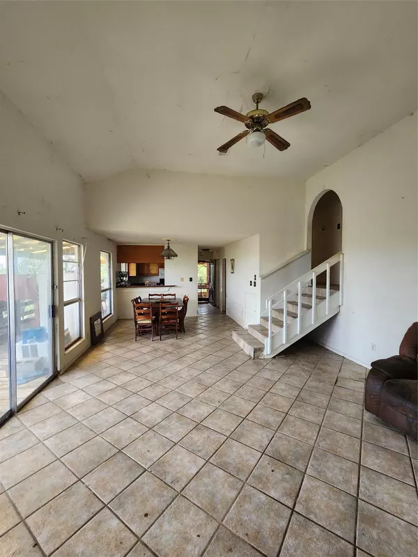 Burnet, TX 78611,304 Monte Vista DR