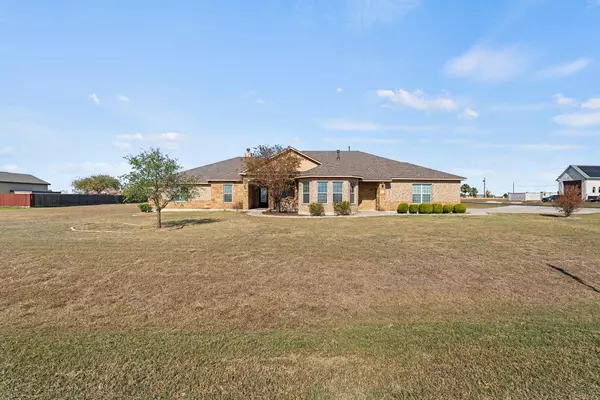 100 W Vienna DR, Hutto, TX 78634