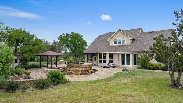450 Clark CV, Buda, TX 78610