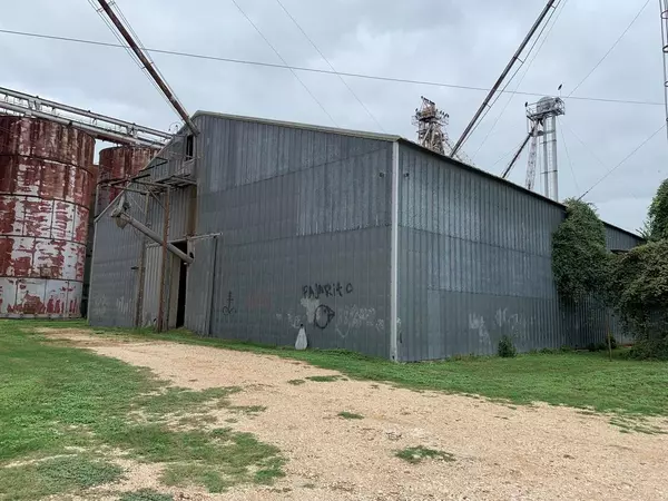 Lockhart, TX 78644,804 Pecos ST