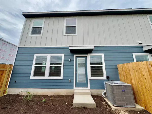 Kyle, TX 78640,135 Cinnabar LN #4