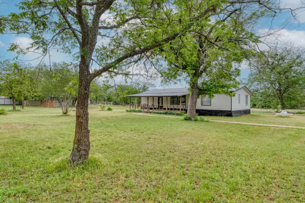 Liberty Hill, TX 78642,209 Fallwell ST