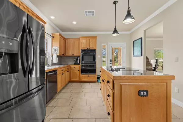 Liberty Hill, TX 78642,206 High River Ranch DR