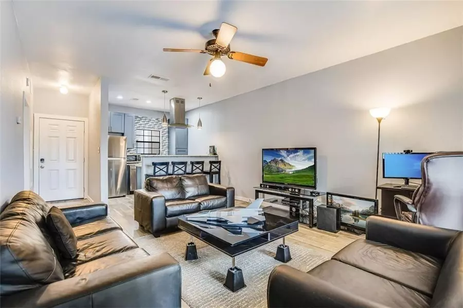 1908 SAN ANTONIO ST #213, Austin, TX 78705