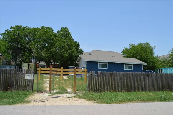 Austin, TX 78724,8014 N Lake DR