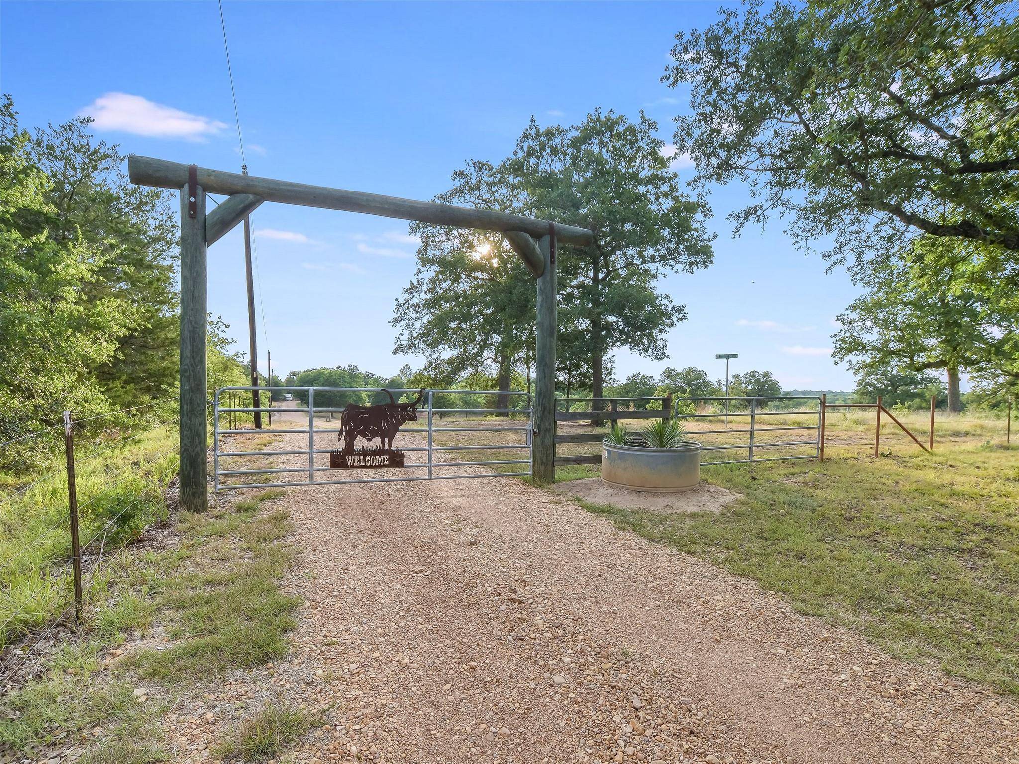 Giddings, TX 78942,762 Karisch RD