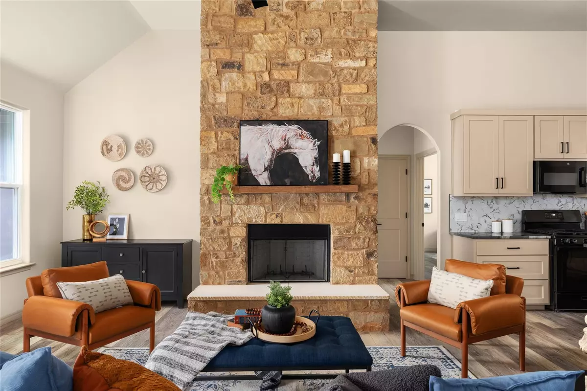 Lockhart, TX 78644,417 S Blanco ST