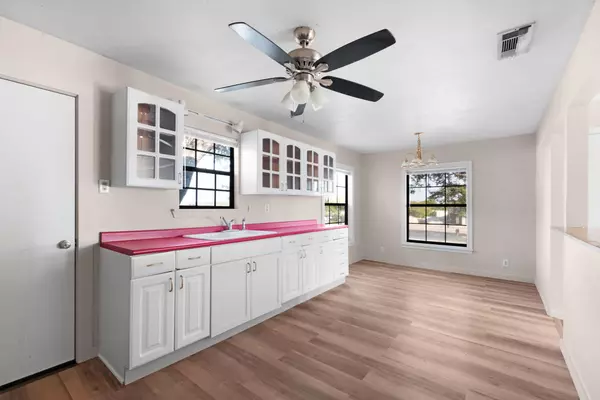 Lampasas, TX 76550,18 Del Norte ST