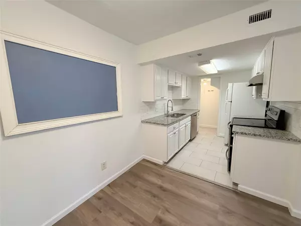 Austin, TX 78741,2124 Burton DR #125