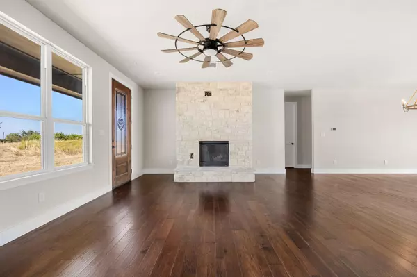 Liberty Hill, TX 78642,5777 County Road 236 RD