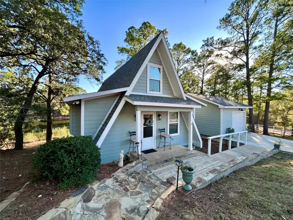 La Grange, TX 78945,232 Clear Lake Drive DR