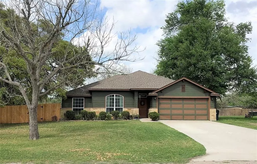 Flatonia, TX 78941,203 E Second ST